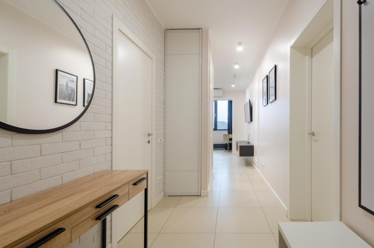Petrovdom 13-141 In Rc New York Concept House With Bathroom Kiev Esterno foto