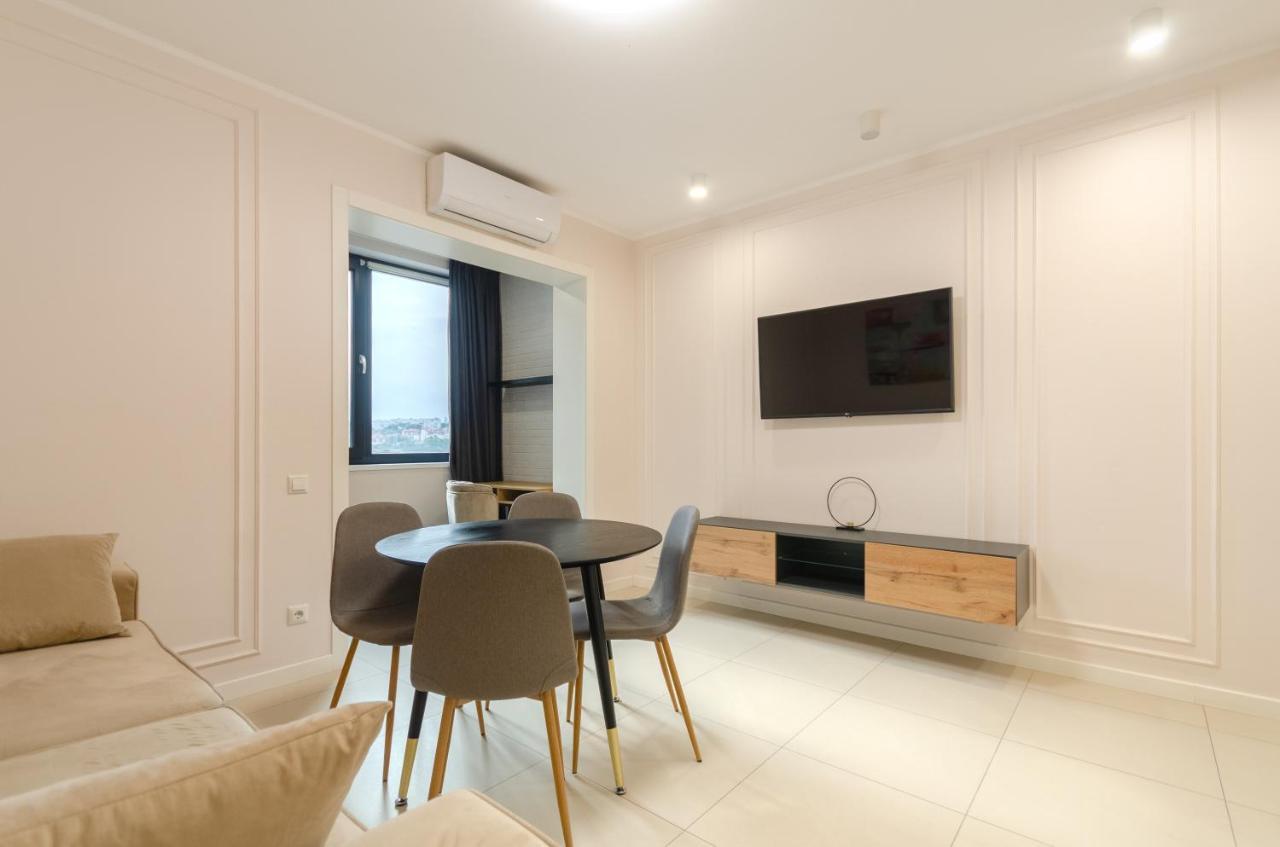 Petrovdom 13-141 In Rc New York Concept House With Bathroom Kiev Esterno foto
